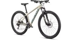 Specialized Rockhopper Sport 29 (2022) -Trek-myymälä 2022 Specialized Rockhopper Sport 29 Gloss White Mountains Dusty Turquoise 2 scaled 1