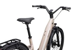 Specialized Turbo Como 5.0 IGH -Trek-myymälä 90422 23 COMO 50 IGH SND BLKREFL D1 POV