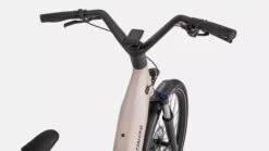 Specialized Turbo Como 3.0 -Trek-myymälä 90422 73 COMO 30 SND BLKREFL D2 BAR