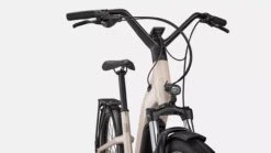 Specialized Turbo Como 3.0 -Trek-myymälä 90422 73 COMO 30 SND BLKREFL D3 HT angel