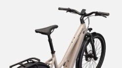 Specialized Turbo Vado 5.0 IGH Step-Through -Trek-myymälä 95322 22 VADO 50 IGH ST WHTMTN BLKREFL D1 POV