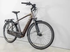 Trek District+ 3 (2023) -Trek-myymälä DistrictPlus3 23 36795 A Portrait