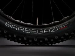 Trek Farley 9.6 (2023) -Trek-myymälä Farley96 23 37020 A Alt4