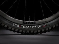 Trek Slash 9.8 (2023) -Trek-myymälä Slash98GXAXS 23 37058 A Alt5