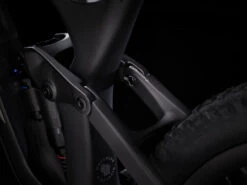 Trek Slash 9.8 (2023) -Trek-myymälä Slash98GXAXS 23 37058 A Alt7