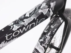 Electra Townie Path Go! 10D EQ Step-Over (2022-2023) 26 Electra Townie Path Go! 10D EQ Step-Over (2022-2023) -Trek-myymälä TowniePathGoStepOverEU 20 26949 D Alt1