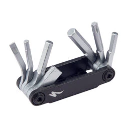 Specialized Zee Cage II Right Monitoimityökalu + Pulloteline 7 Specialized Zee Cage II Right Monitoimityökalu + Pulloteline -Trek-myymälä specialized 43020 2151 zee cage ii bottle cage tool matte black b 826000